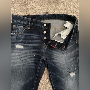 DSQUARED2 jeans original made in Italy, sold out in most website.